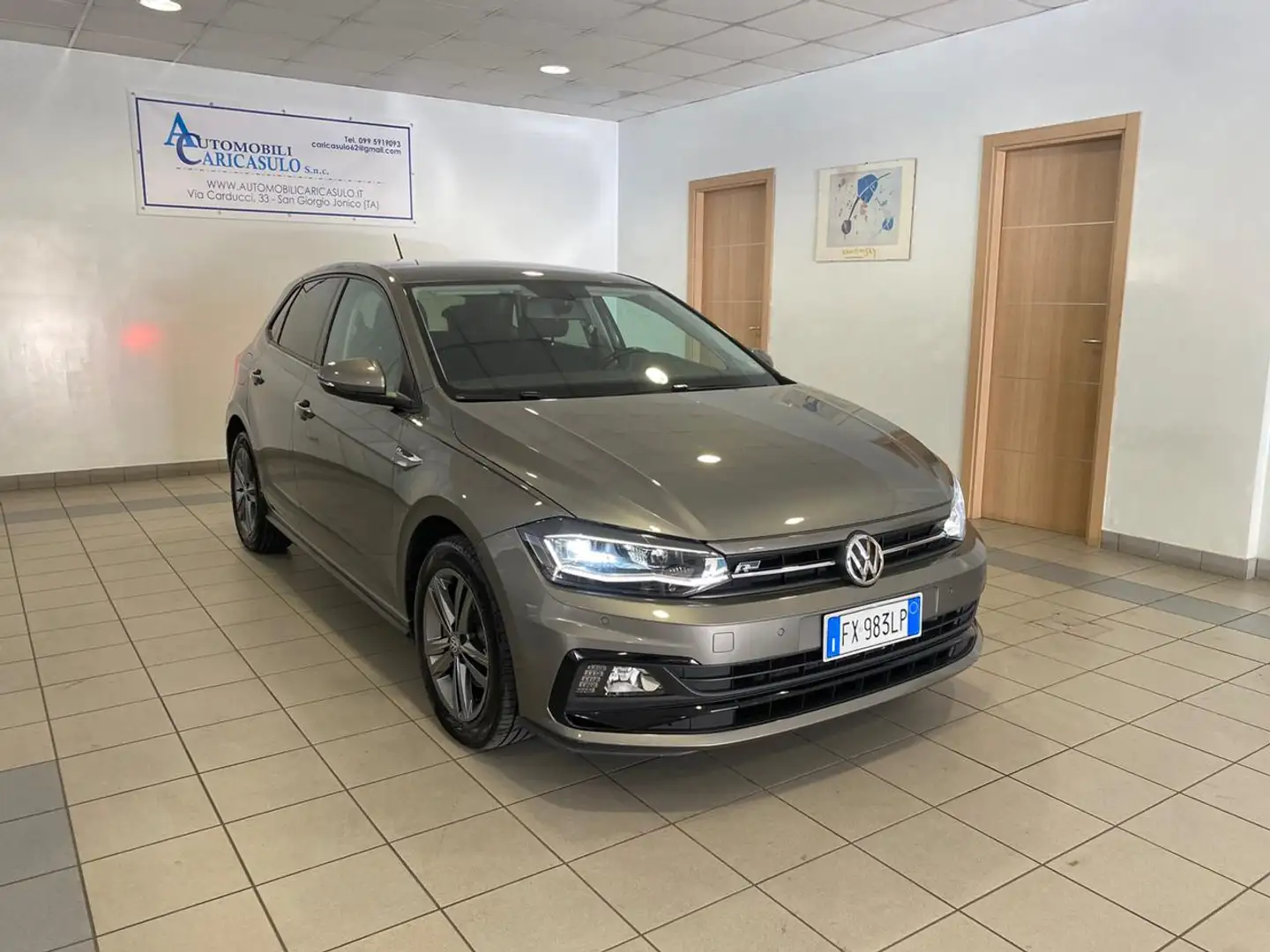 Volkswagen Polo 1.6 TDI 95 CV 5p. R-line Grigio - 1