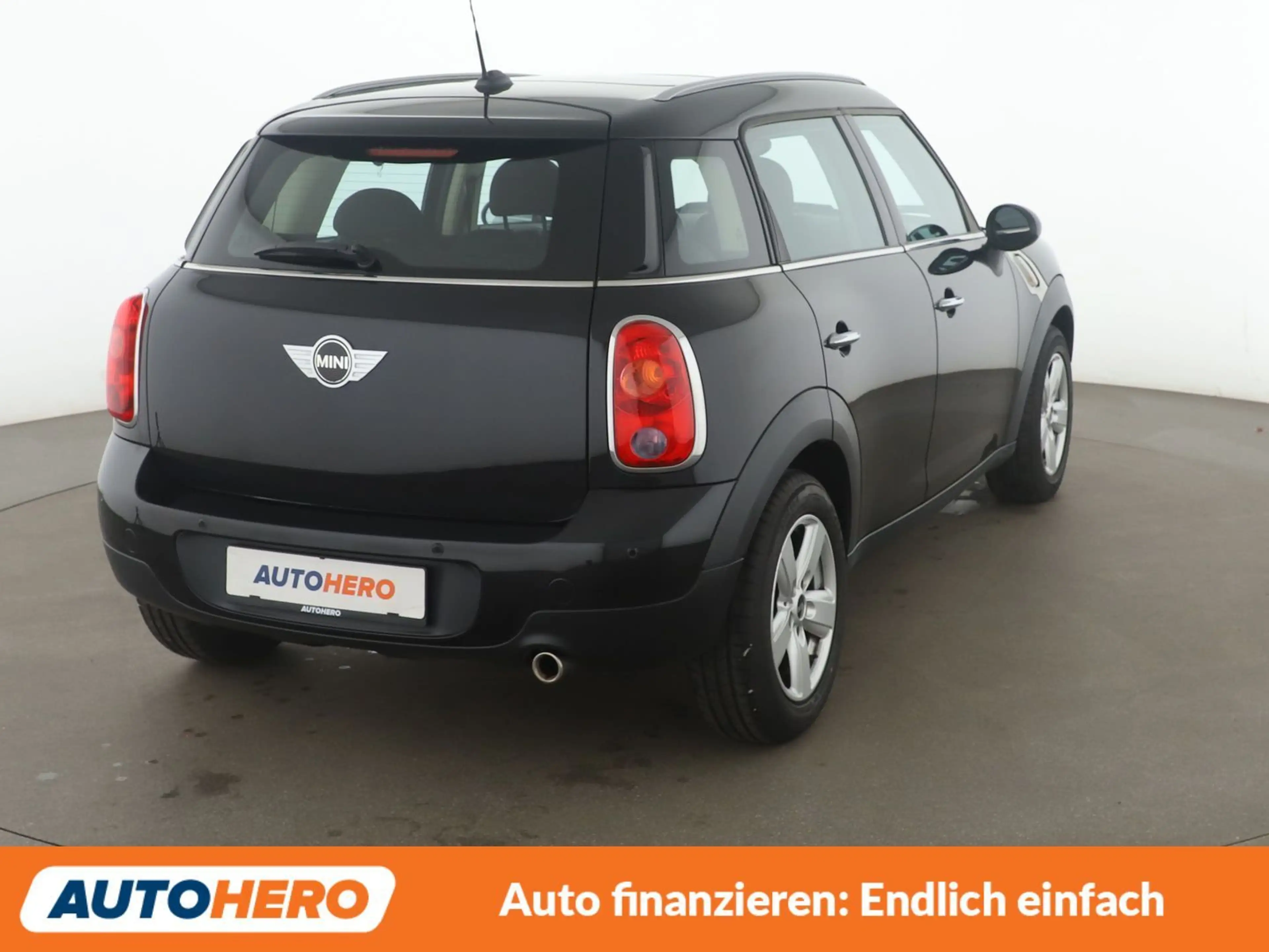 MINI Cooper D Countryman Cooper D *NAVI*TEMPO*PDC* — photo 6