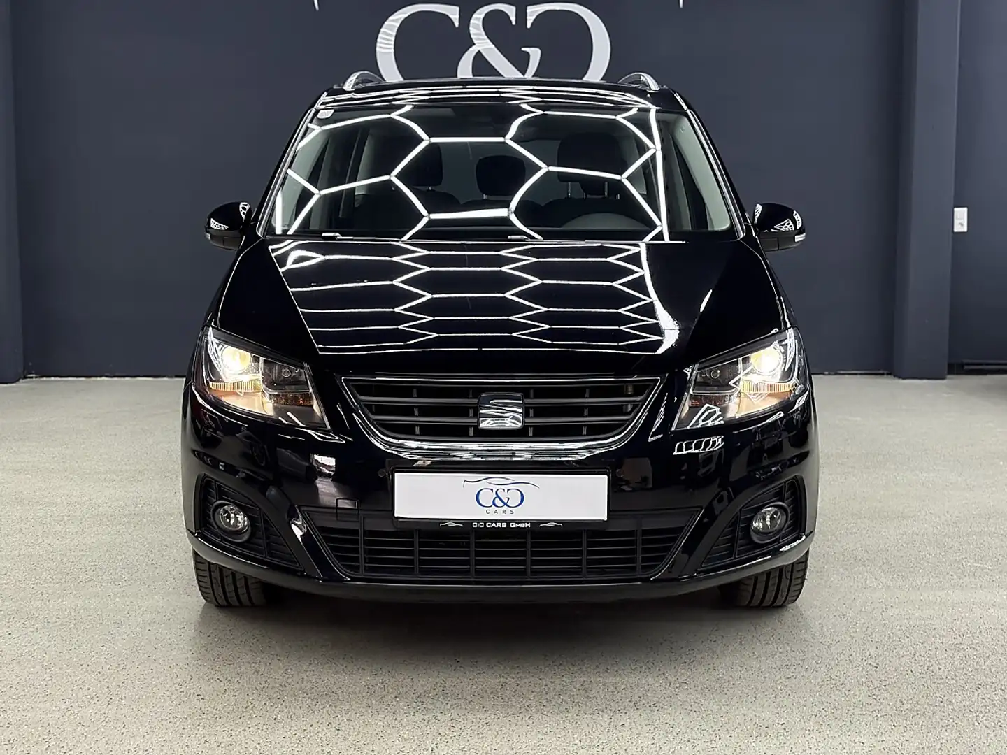 SEAT Alhambra Executive 1,4 TSI DSG Schwarz - 2