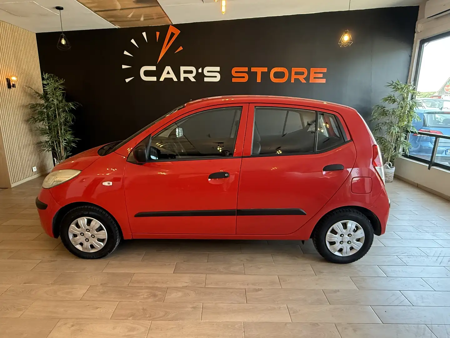 Hyundai i10 1.1i * Garantie 12 Mois * Rood - 1