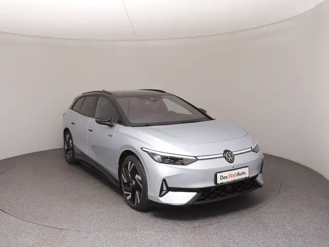 Volkswagen Id.7 view 2