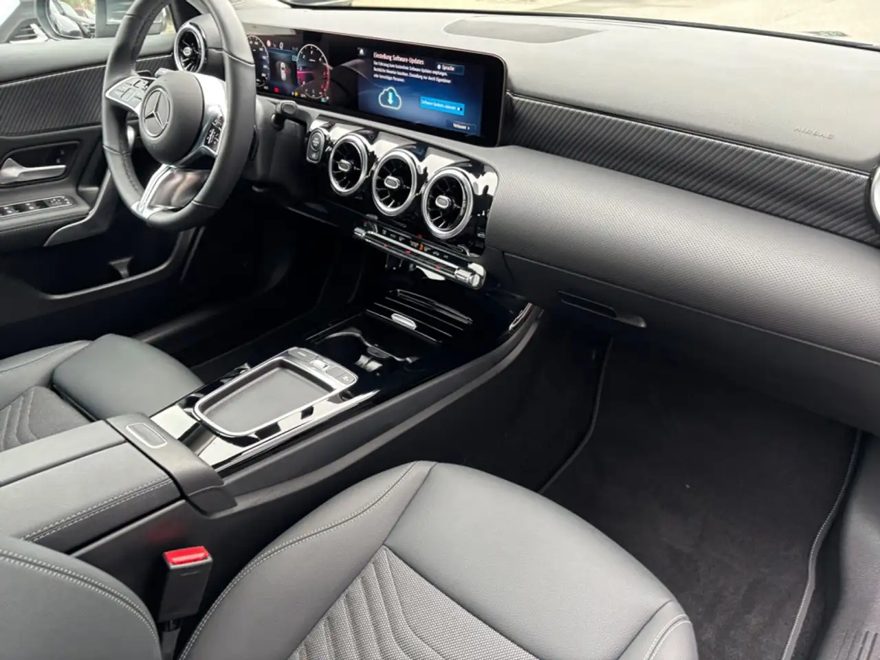Mercedes-Benz A 200 d Progressive/Advanced/8G/LED/360°Kamera/ 6