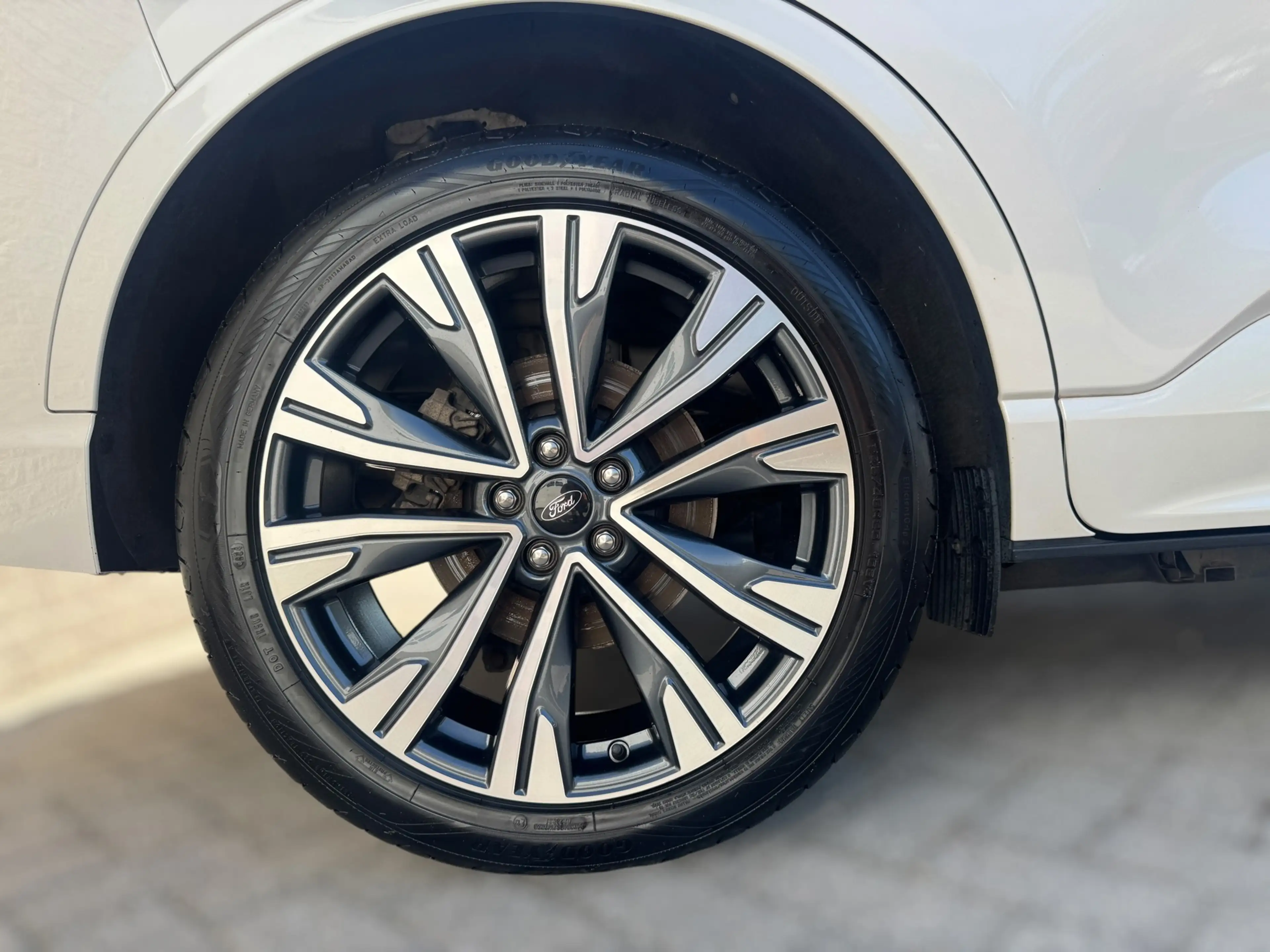 Ford Kuga 2.5 PHEV ST-Line X Vignale HEAD-UP / PARELMOER / C — photo 9