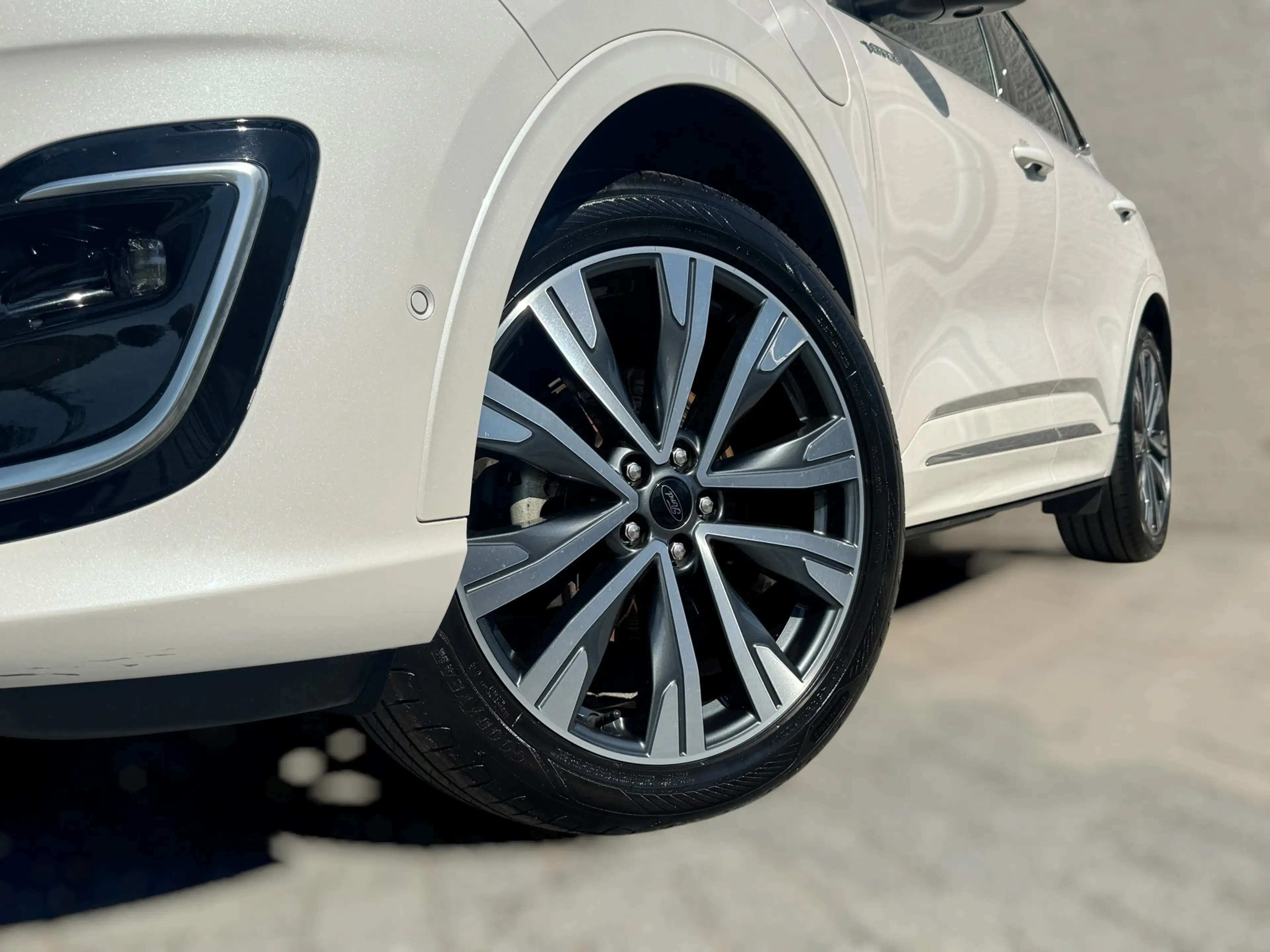 Ford Kuga 2.5 PHEV ST-Line X Vignale HEAD-UP / PARELMOER / C — photo 4