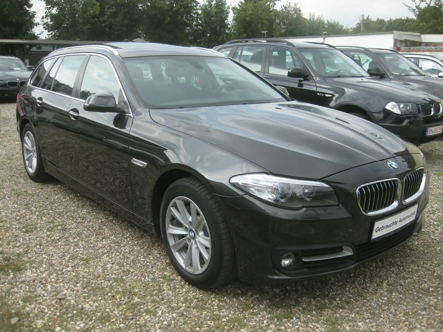 BMW 525 d Touring/Navi Prof/Pano/Xenon/Scheckheft Braun - 2