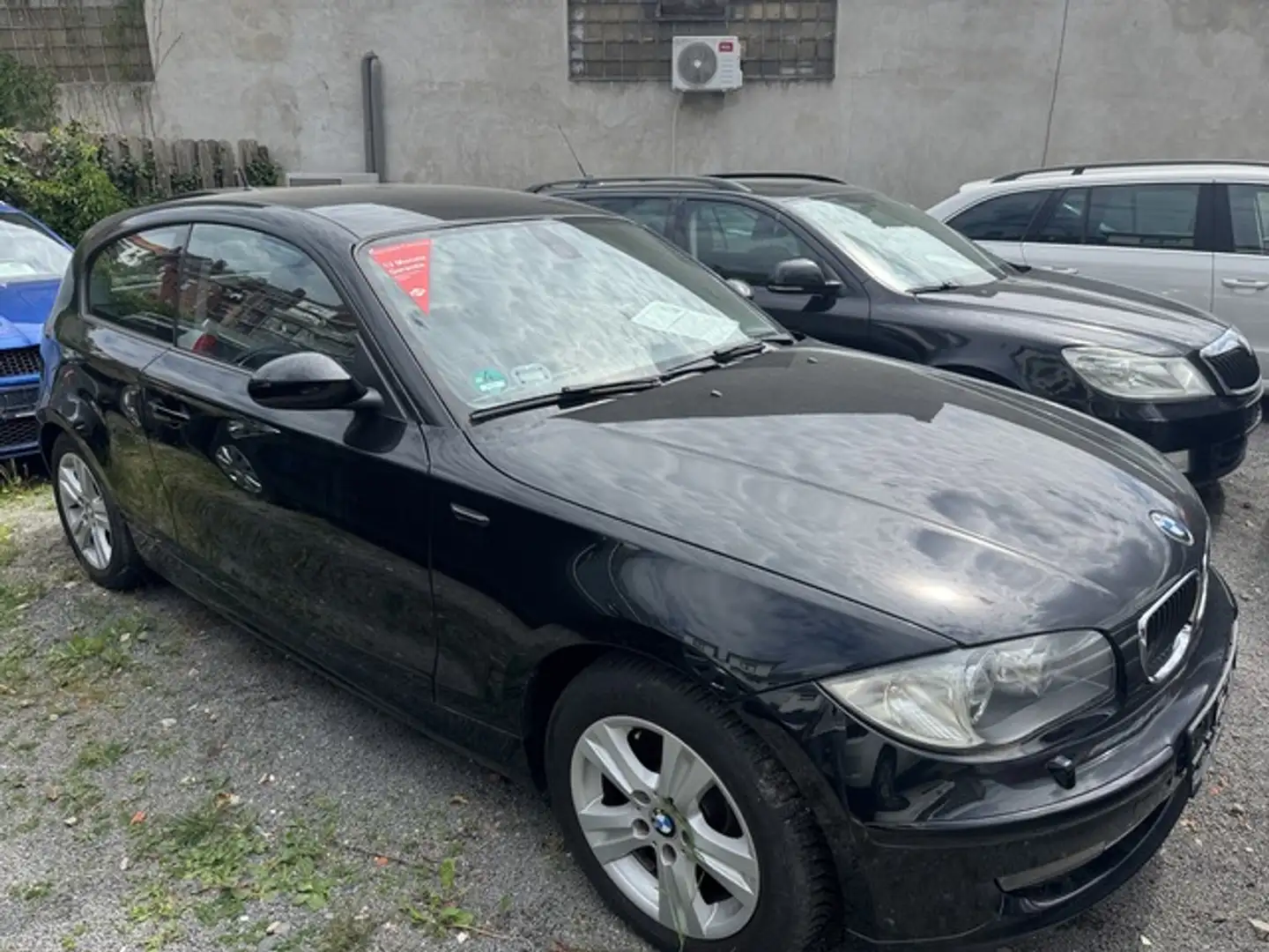 BMW 118 118d Advantage Xenon PDC AHK AllwetterreTempomat Schwarz - 1