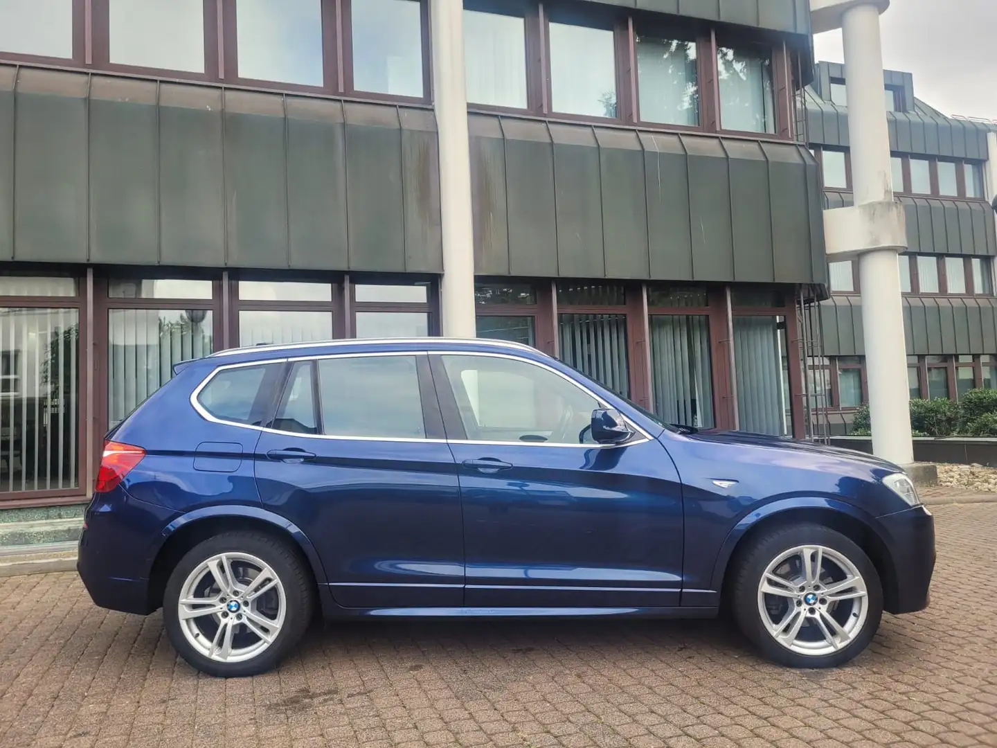 BMW X3 xDrive 35 d Aut.-Pano-Leder-Kamera-Euro 5 Bleu - 1