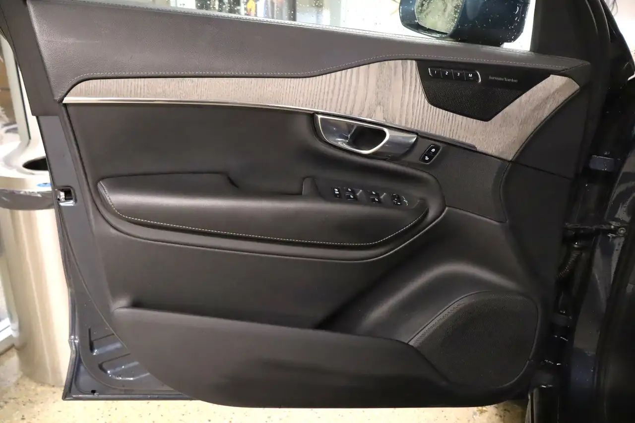 Volvo XC90 снимка Volvo XC90