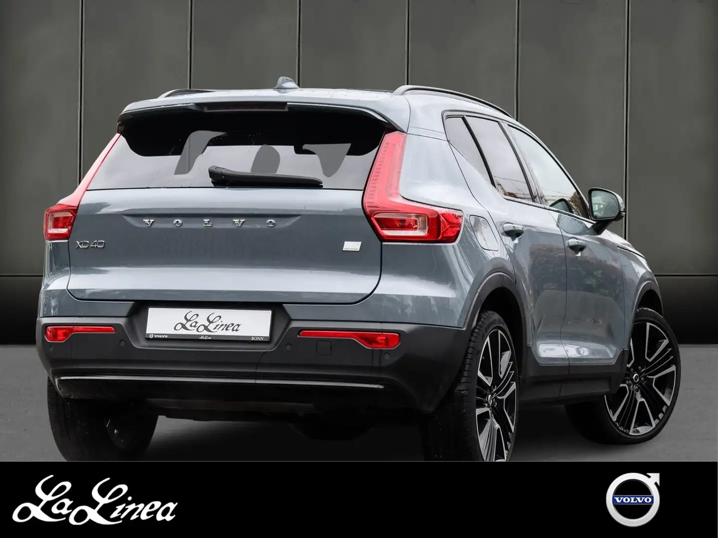 Volvo XC40 T5 Ultimate Dark Recharge Plug-In Hybrid Grau - 2