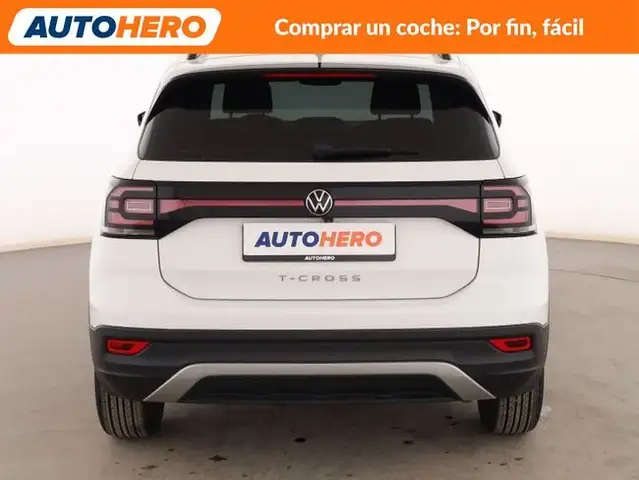Volkswagen T-Cross view 5