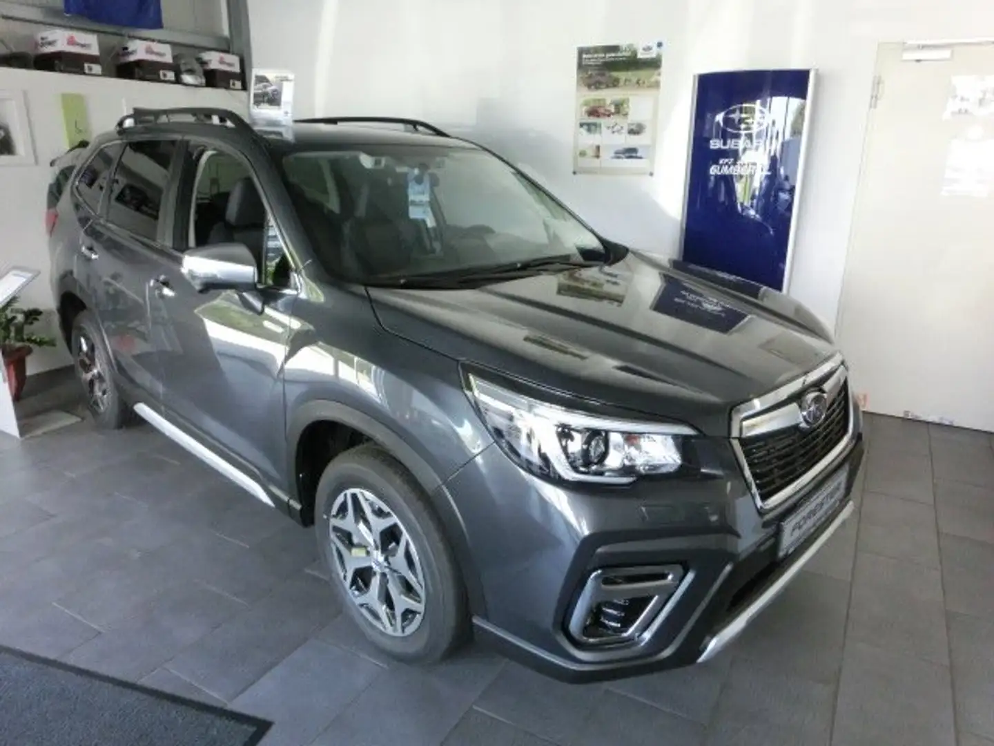 Subaru Forester 2.0ie Lineartronic Comfort Gris - 1