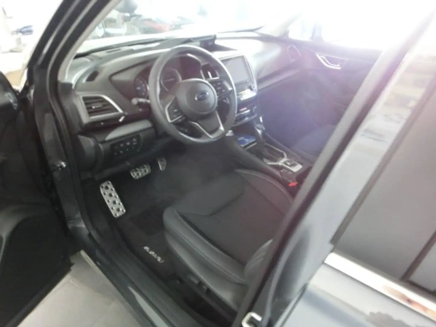 Subaru Forester 2.0ie Lineartronic Comfort Grau - 2