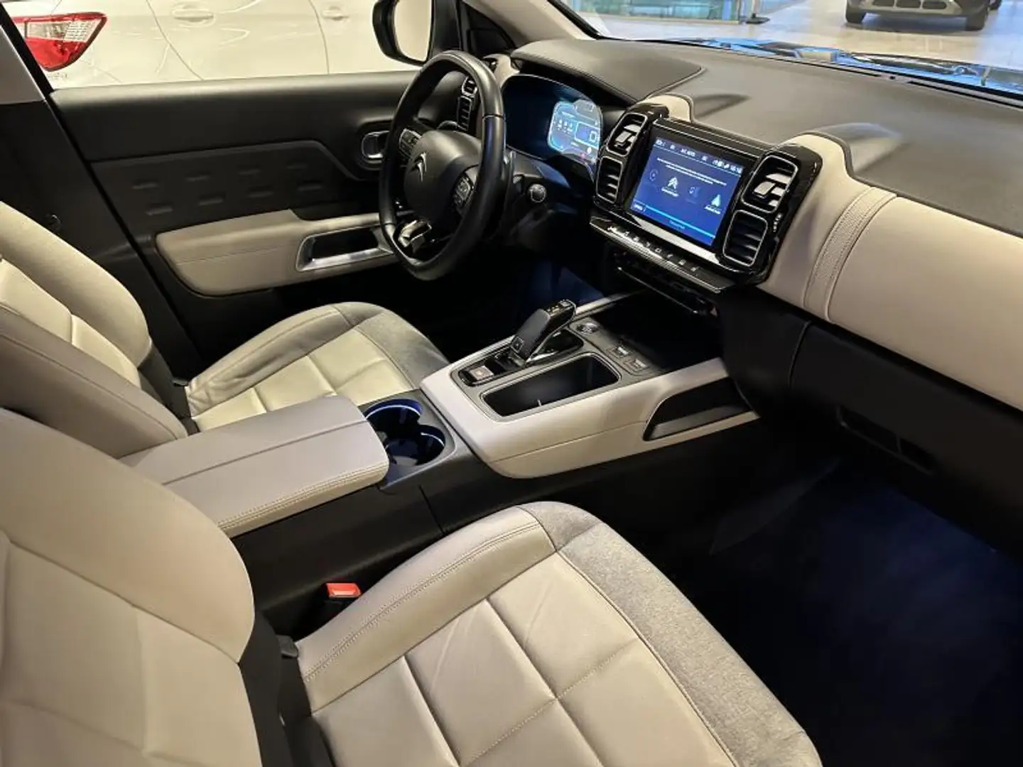 Citroen C5 Aircross 1.6 BENZINE 180 EAT 8 Grijs - 2