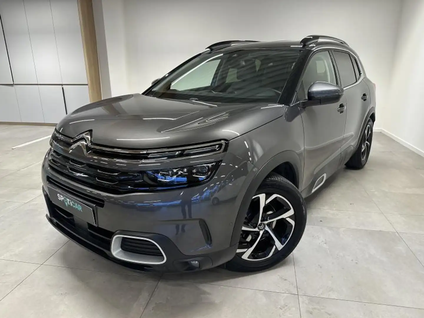 Citroen C5 Aircross 1.6 BENZINE 180 EAT 8 Grijs - 1