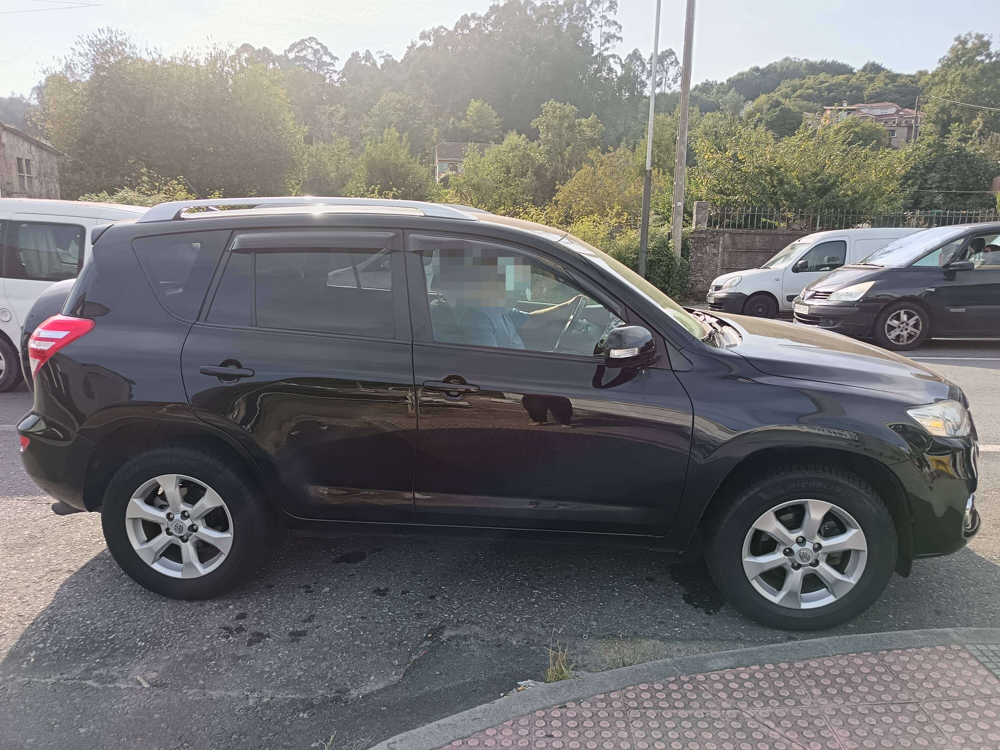 Toyota RAV 4 RAV-4 2.2D-4D Advance 4x2 Advance - foto 1
