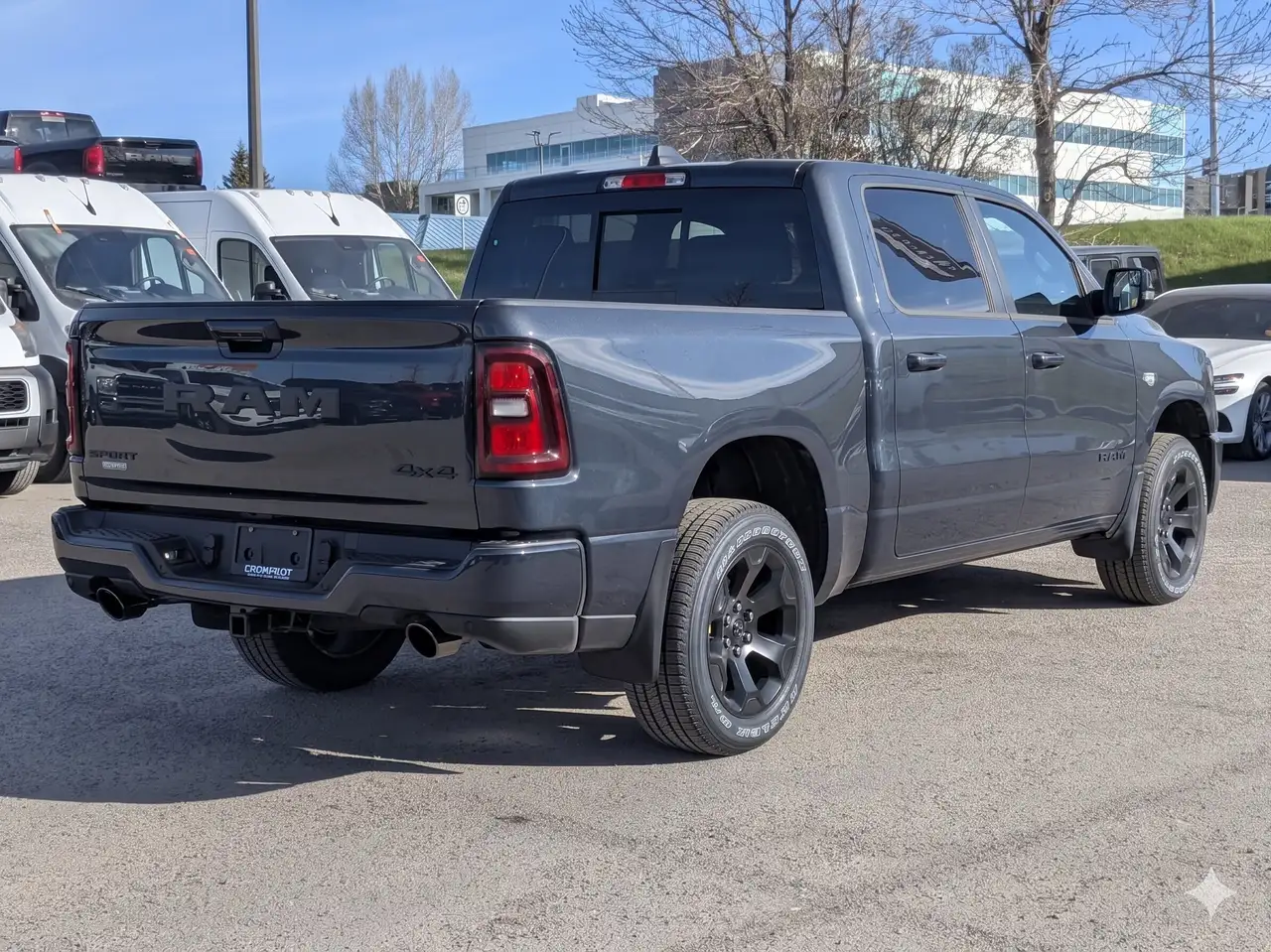 RAM 1500 снимка RAM 1500