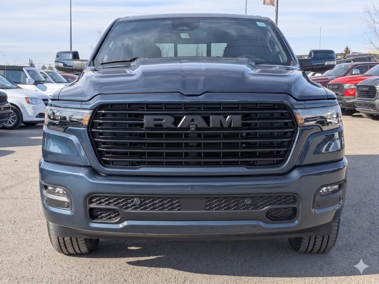 RAM 1500 снимка RAM 1500