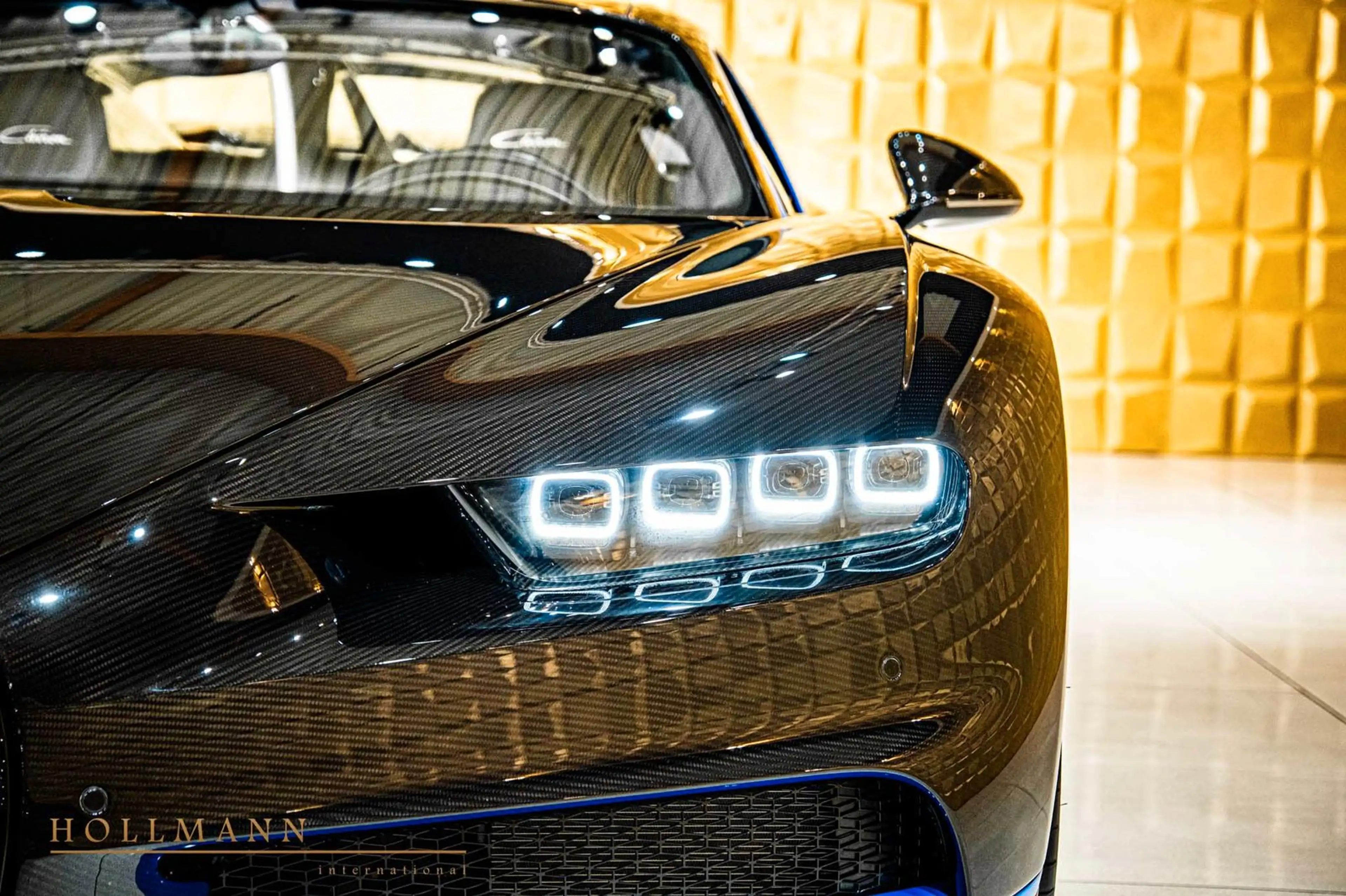 Bugatti Chiron + W16 + 1500 PS + FULL CARBON FIBRE + — photo 12