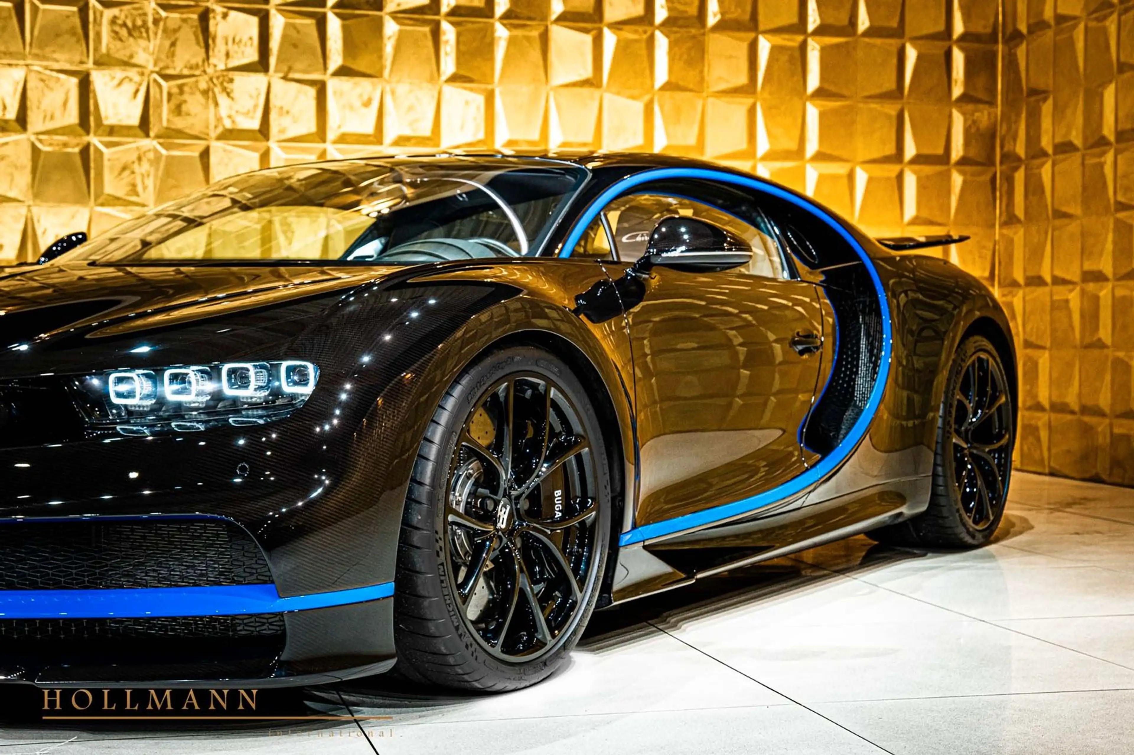 Bugatti Chiron + W16 + 1500 PS + FULL CARBON FIBRE + — photo 4