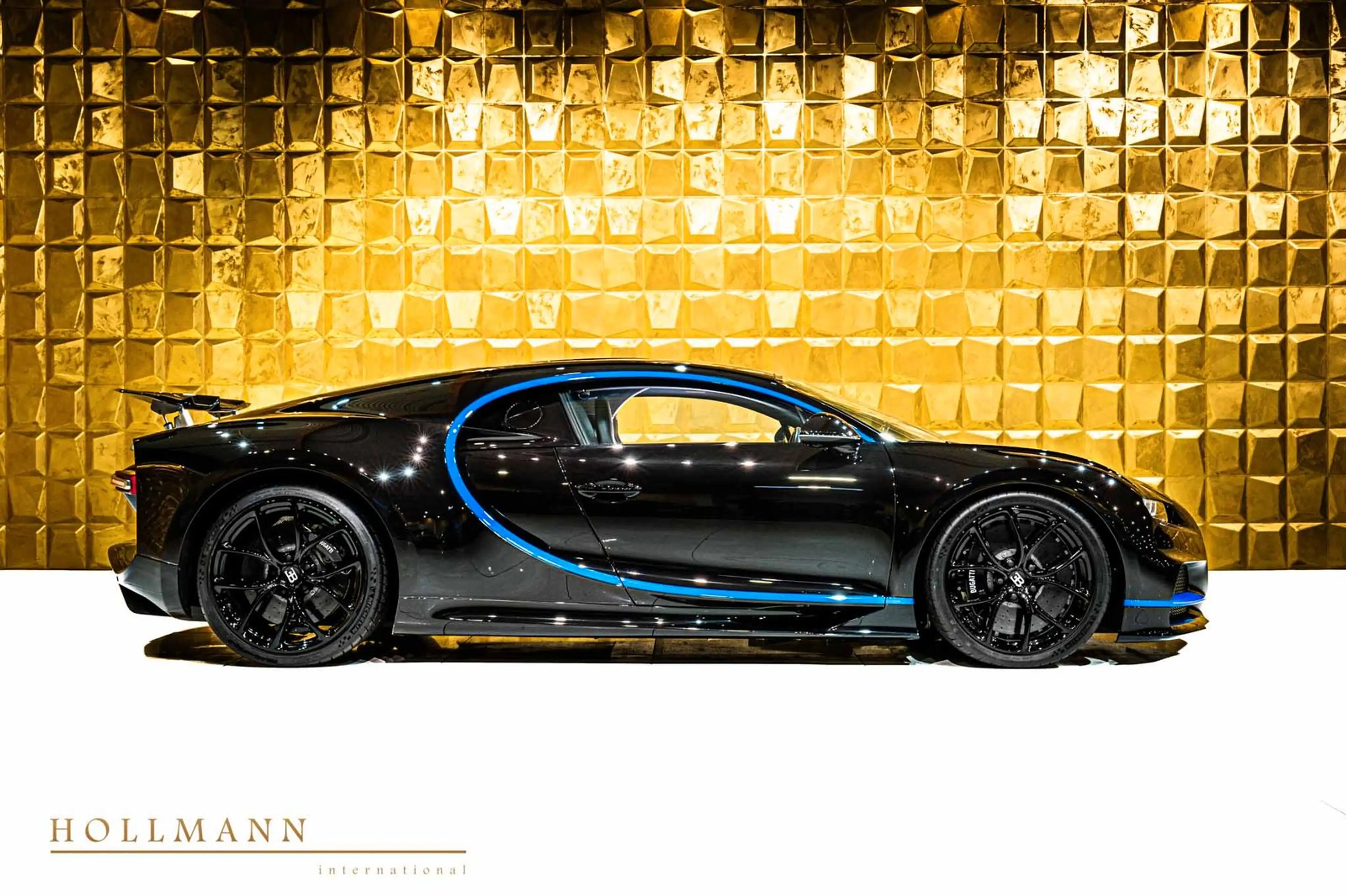 Bugatti Chiron + W16 + 1500 PS + FULL CARBON FIBRE + — photo 7