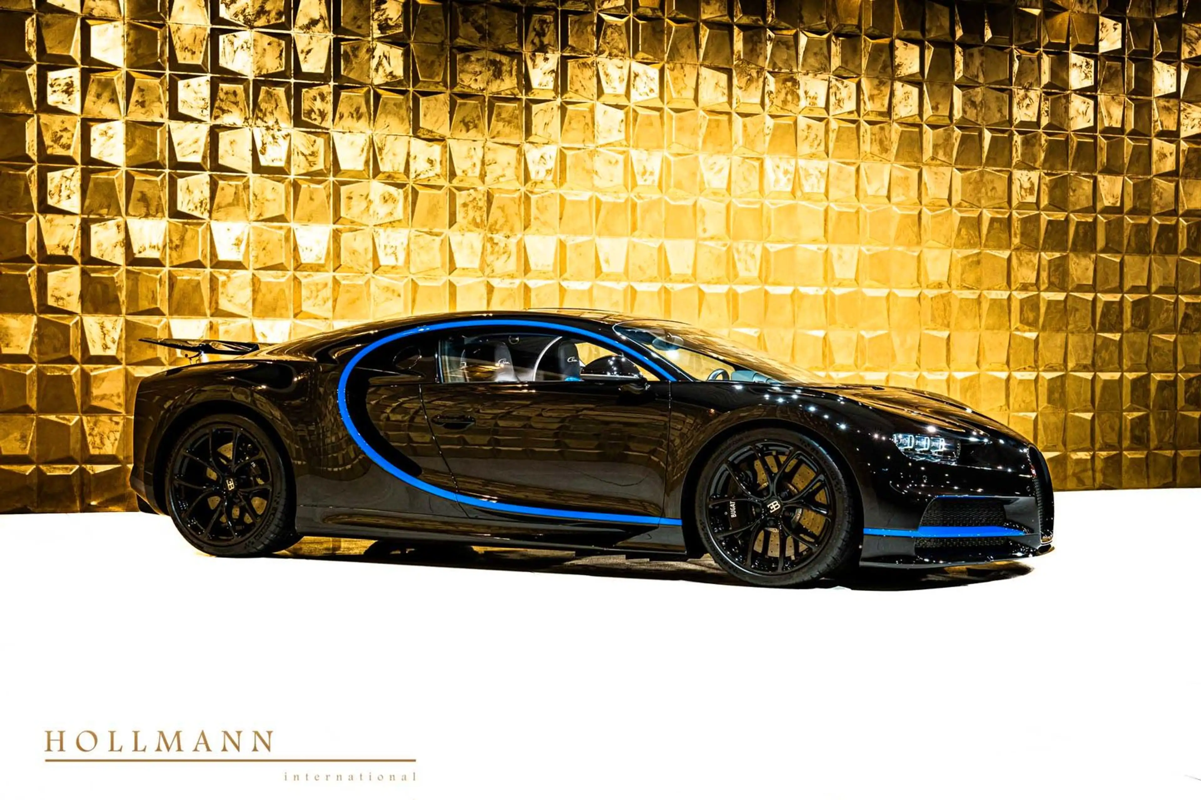 Bugatti Chiron + W16 + 1500 PS + FULL CARBON FIBRE + — photo 3