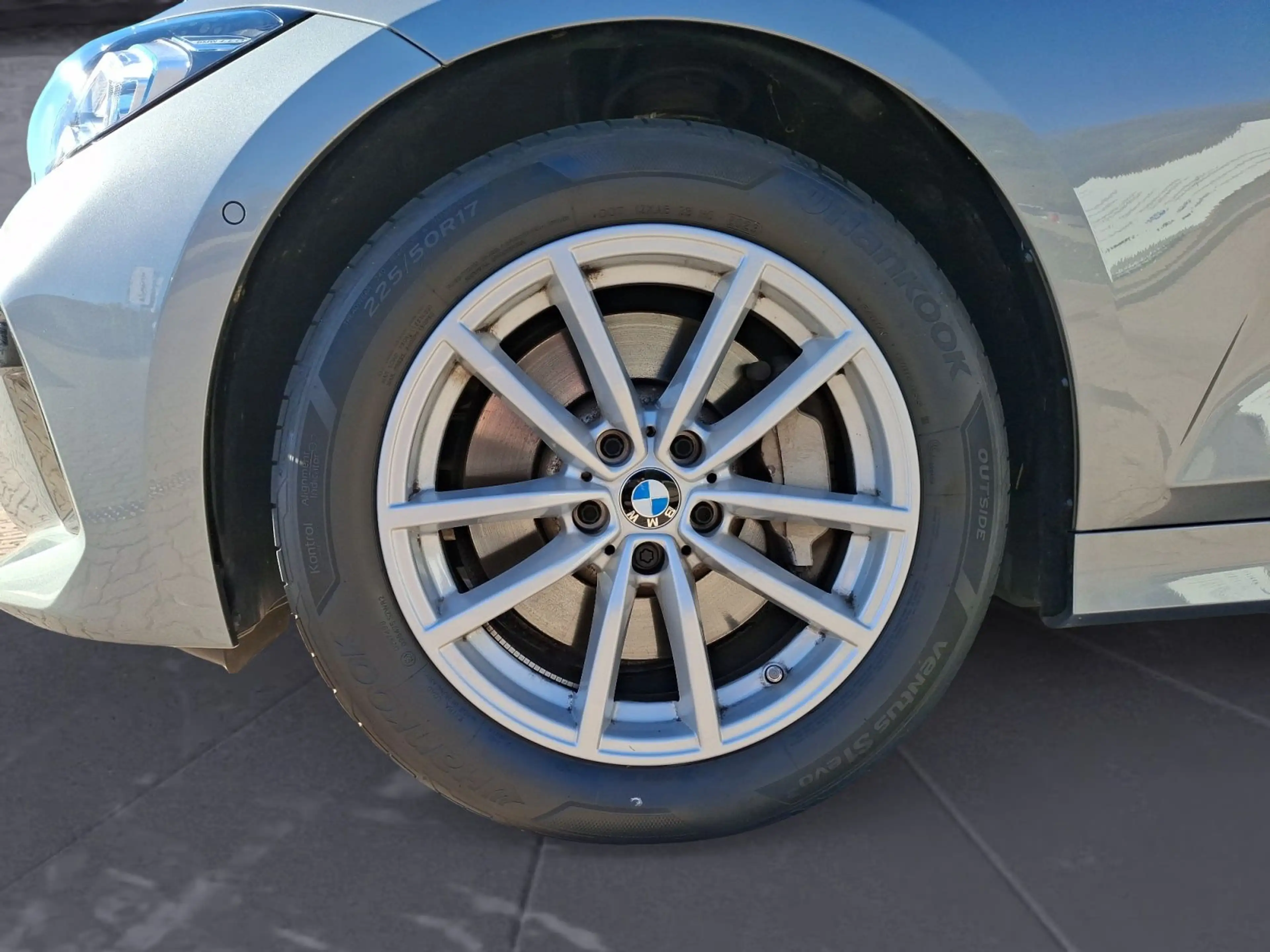 BMW 330 i Automatic Innovationsp. Klimaaut. Glasdach — photo 8