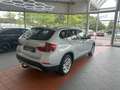 BMW X1 18 i sDrive * a.AHK / 2. Hand / TOP * Stříbrná - thumbnail 3