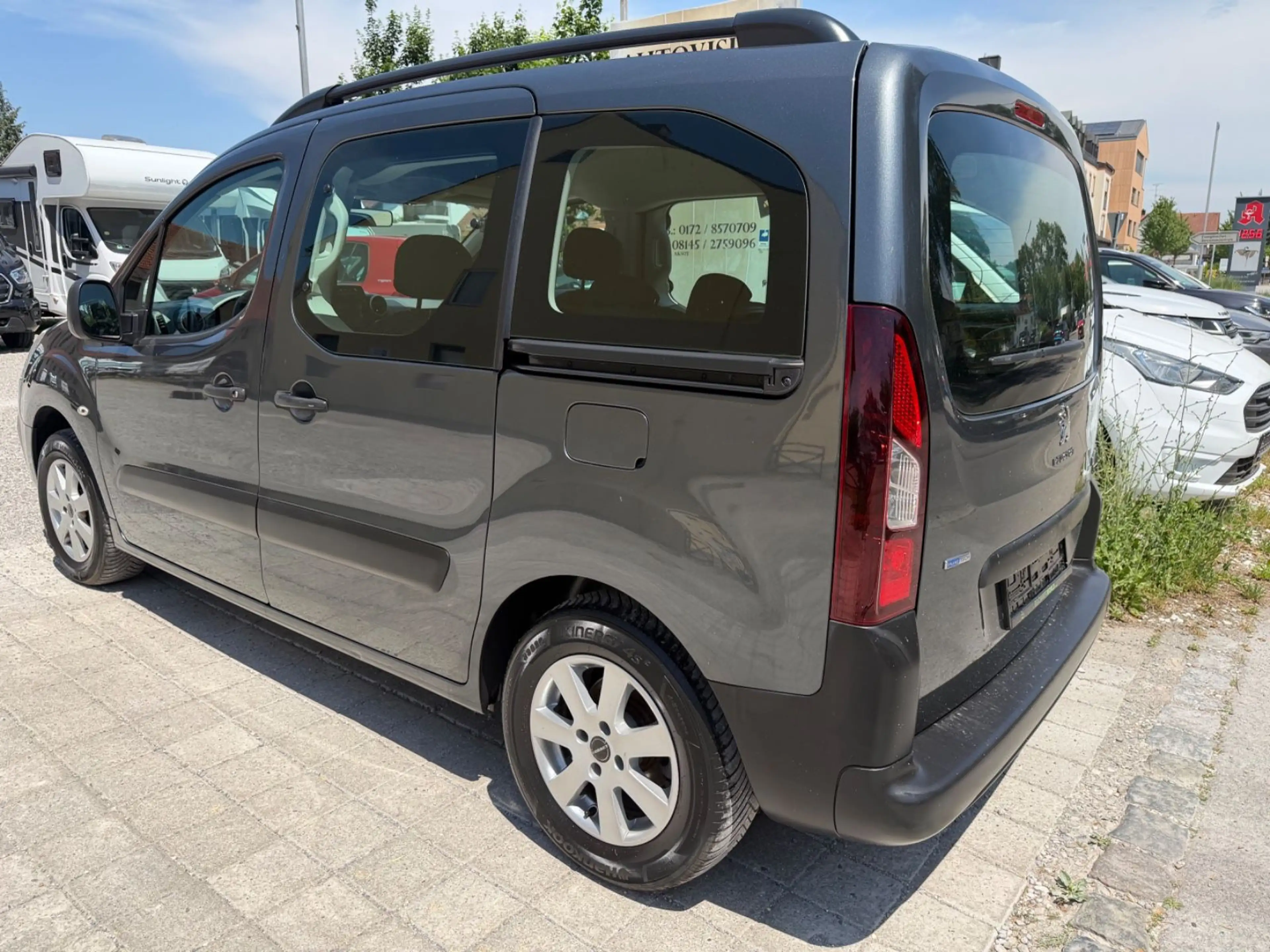 Peugeot Partner Allure 1.2 e-THP Pure Tech — photo 4