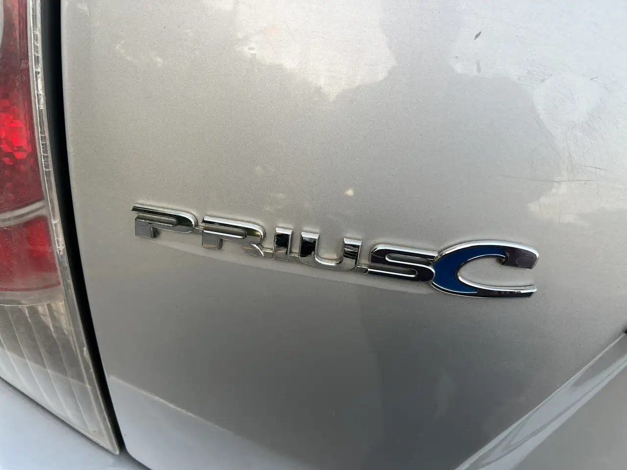Toyota Prius c снимка Toyota Prius c