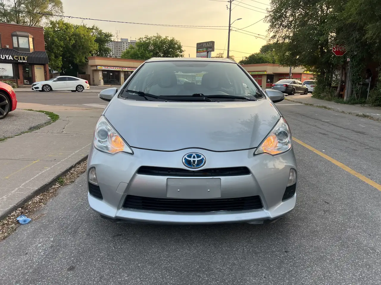 Toyota Prius c снимка Toyota Prius c