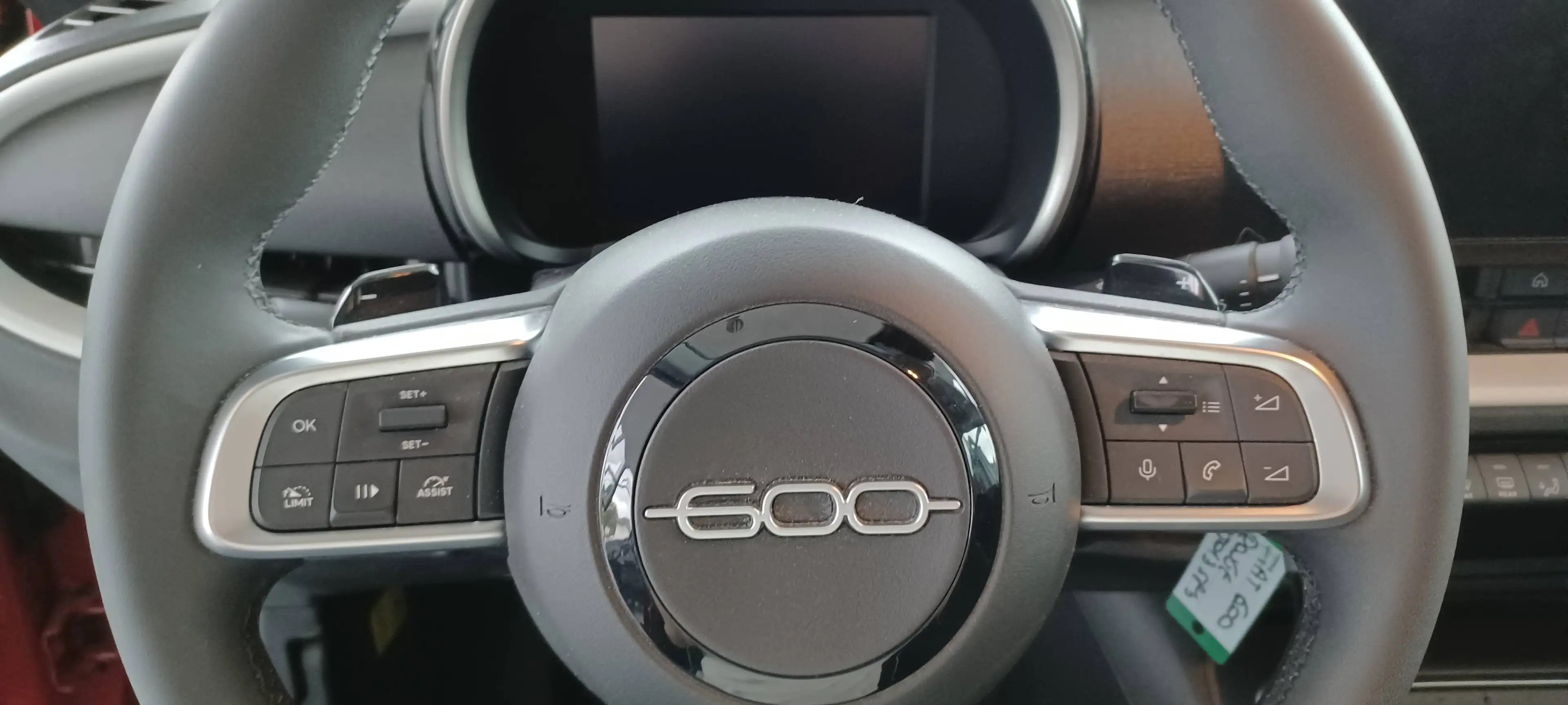 Fiat 600 600 1.2 Hybrid DCT — photo 13