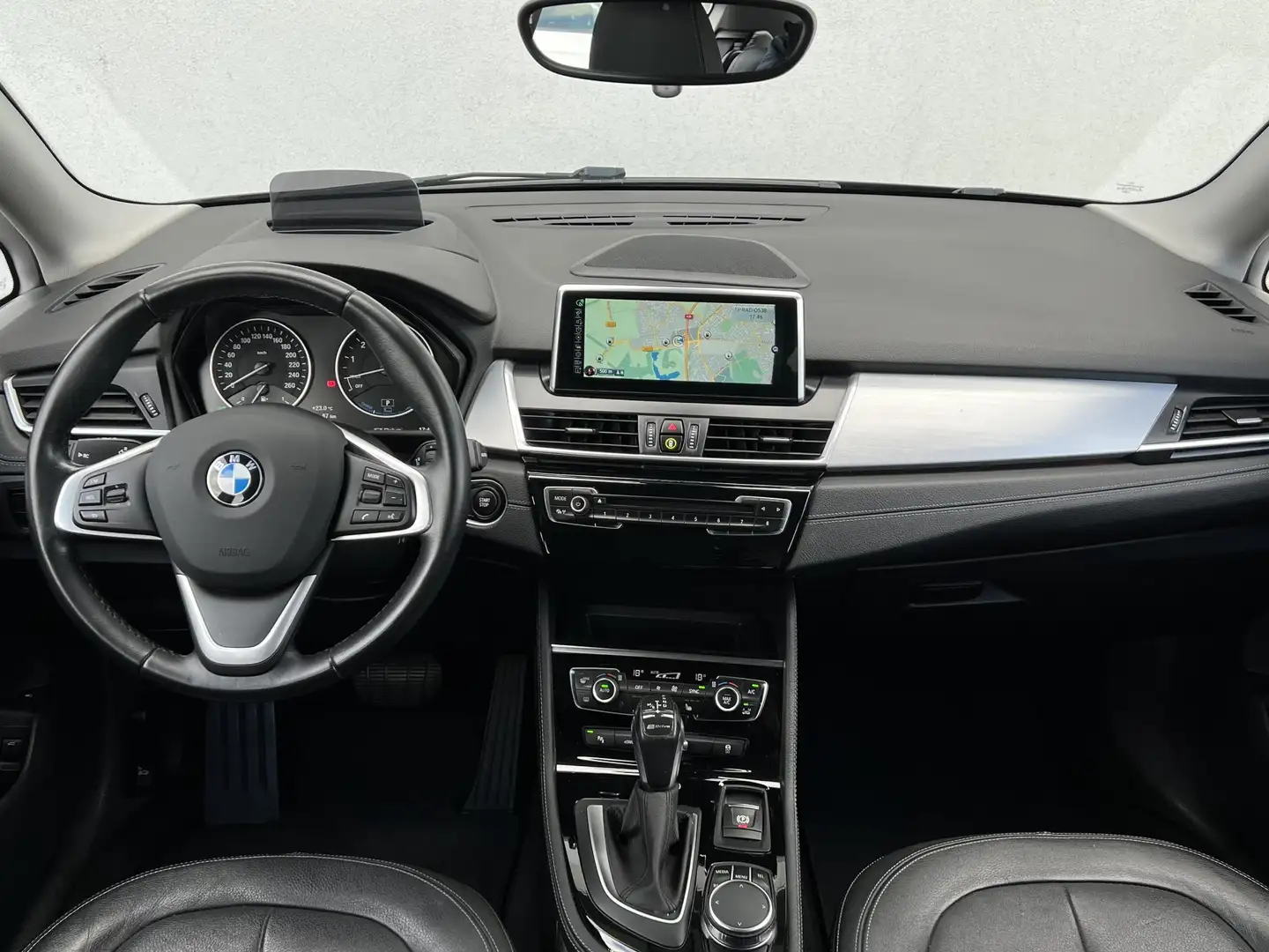 BMW 225 2-serie Active Tourer 225xe Centennial High Execut Zwart - 2