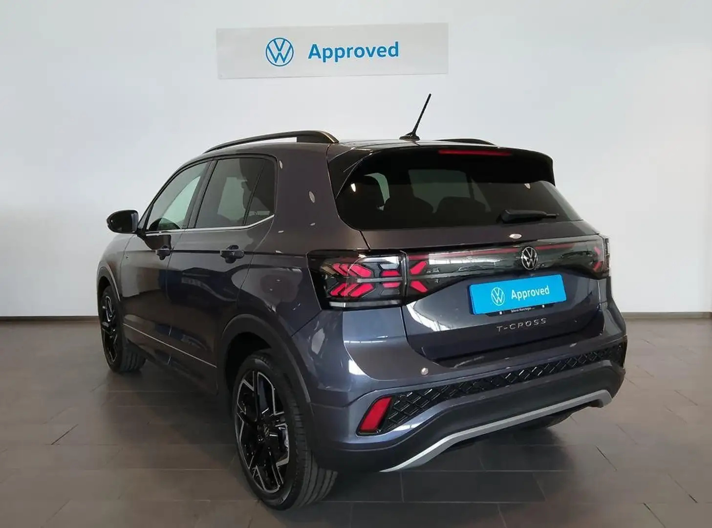 Volkswagen T-Cross 1.0 TSI R-Line Aut. 85kW Gris - 2