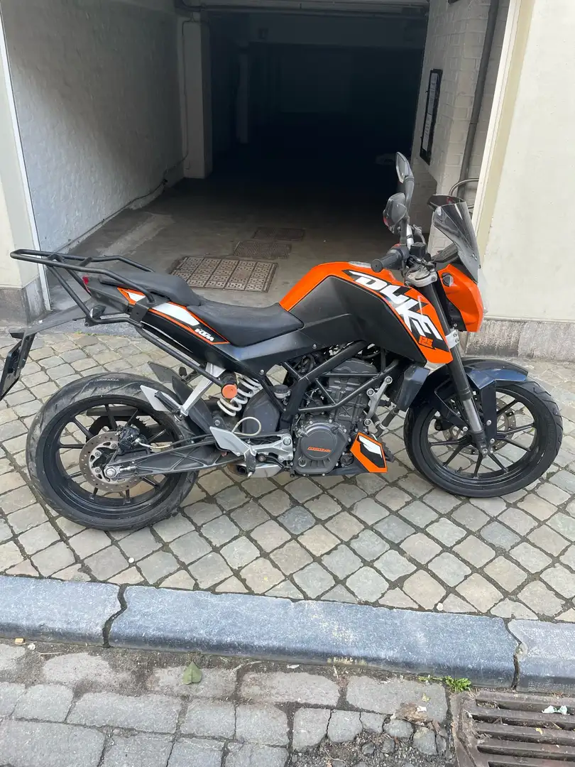 KTM 125 Duke crna - 1