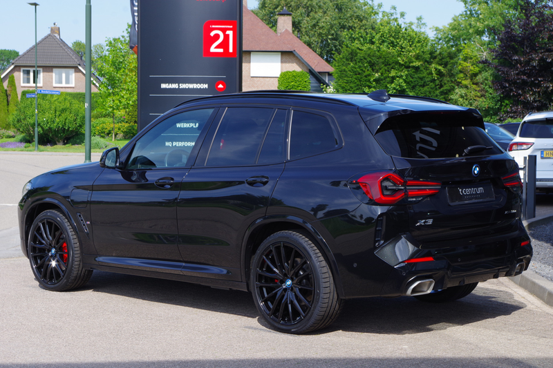 BMW X3 xDrive30e High Executive 293 PK M-Sport PHEV, Pano — photo 13