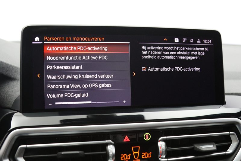 BMW X3 xDrive30e High Executive 293 PK M-Sport PHEV, Pano — photo 35