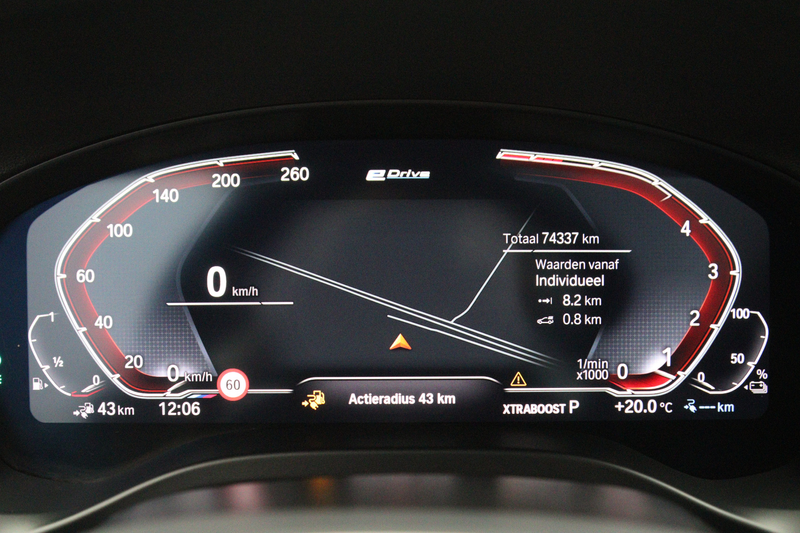 BMW X3 xDrive30e High Executive 293 PK M-Sport PHEV, Pano — photo 8