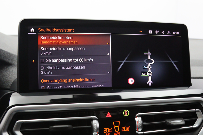 BMW X3 xDrive30e High Executive 293 PK M-Sport PHEV, Pano — photo 34
