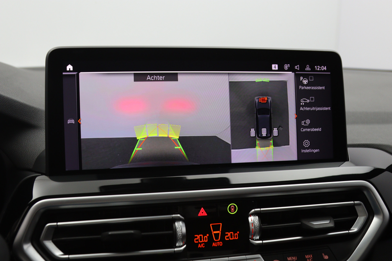 BMW X3 xDrive30e High Executive 293 PK M-Sport PHEV, Pano — photo 15