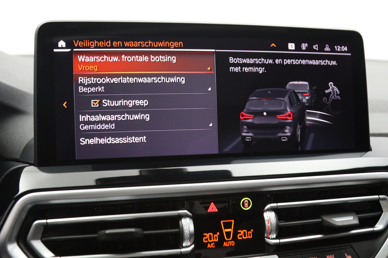BMW X3 xDrive30e High Executive 293 PK M-Sport PHEV, Pano — photo 33