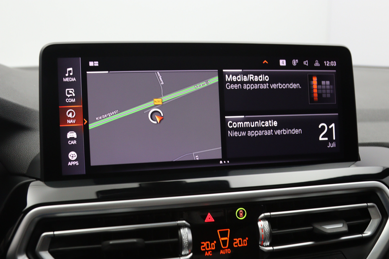 BMW X3 xDrive30e High Executive 293 PK M-Sport PHEV, Pano — photo 24