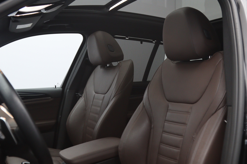 BMW X3 xDrive30e High Executive 293 PK M-Sport PHEV, Pano — photo 16