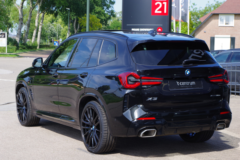 BMW X3 xDrive30e High Executive 293 PK M-Sport PHEV, Pano — photo 12