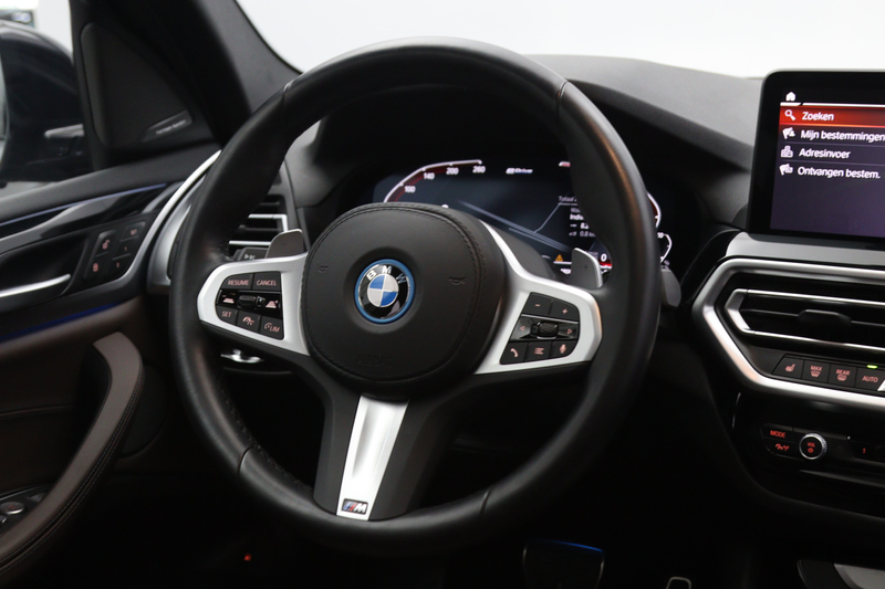 BMW X3 xDrive30e High Executive 293 PK M-Sport PHEV, Pano — photo 27