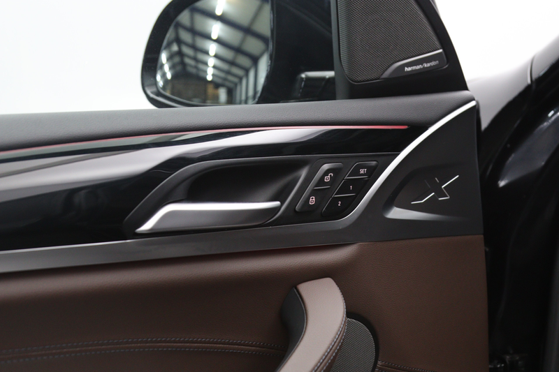 BMW X3 xDrive30e High Executive 293 PK M-Sport PHEV, Pano — photo 10