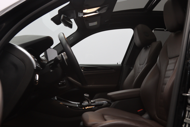 BMW X3 xDrive30e High Executive 293 PK M-Sport PHEV, Pano — photo 3