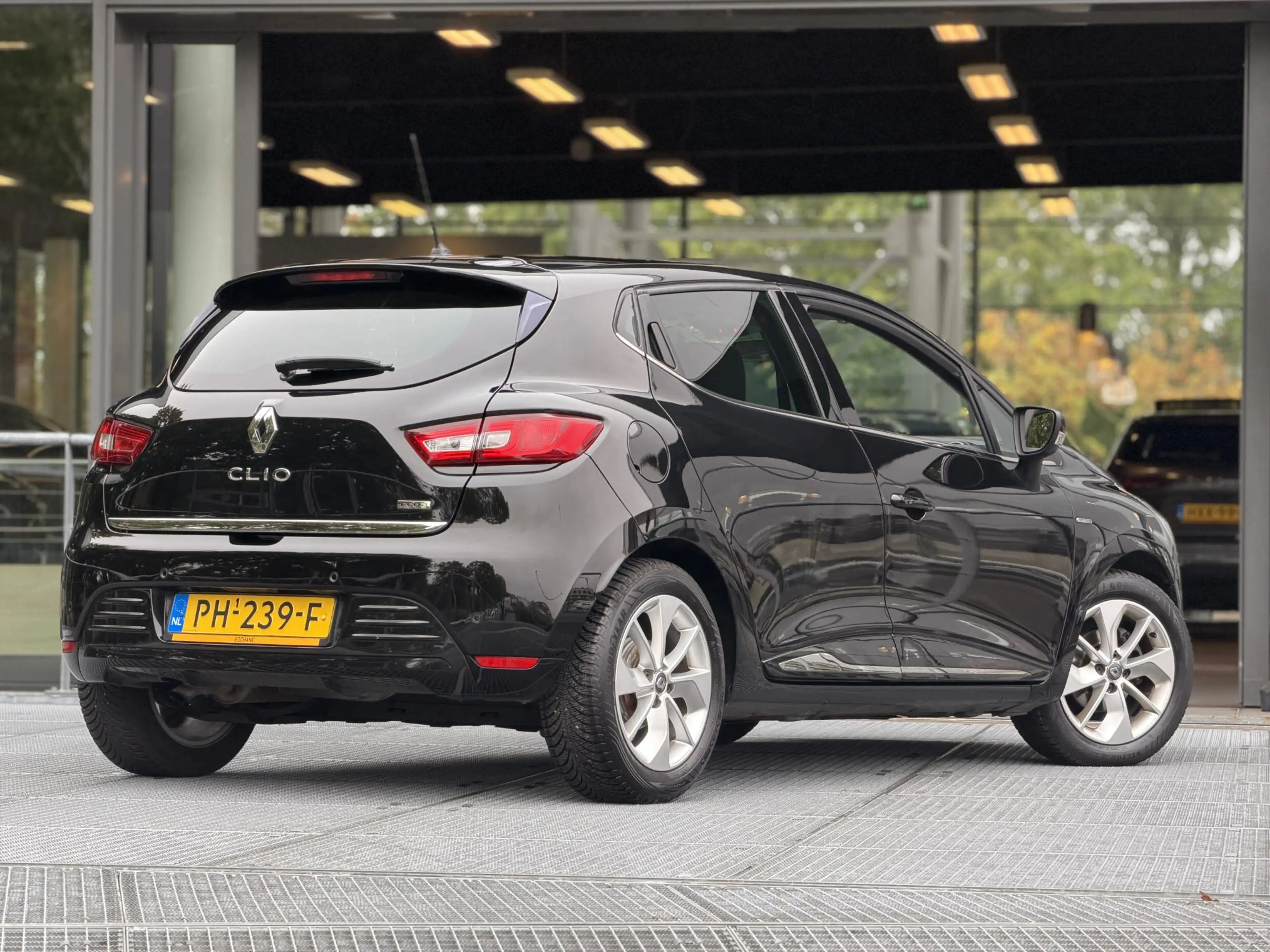 Renault Clio 0.9 TCe Limited 90PK | Cruise Control | Navigatie — photo 2