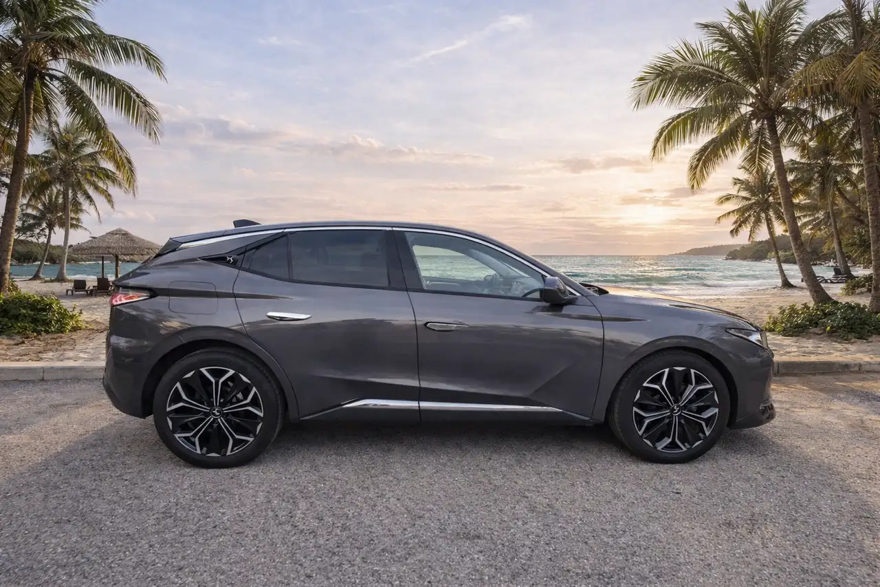 DS Automobiles DS 4 2023