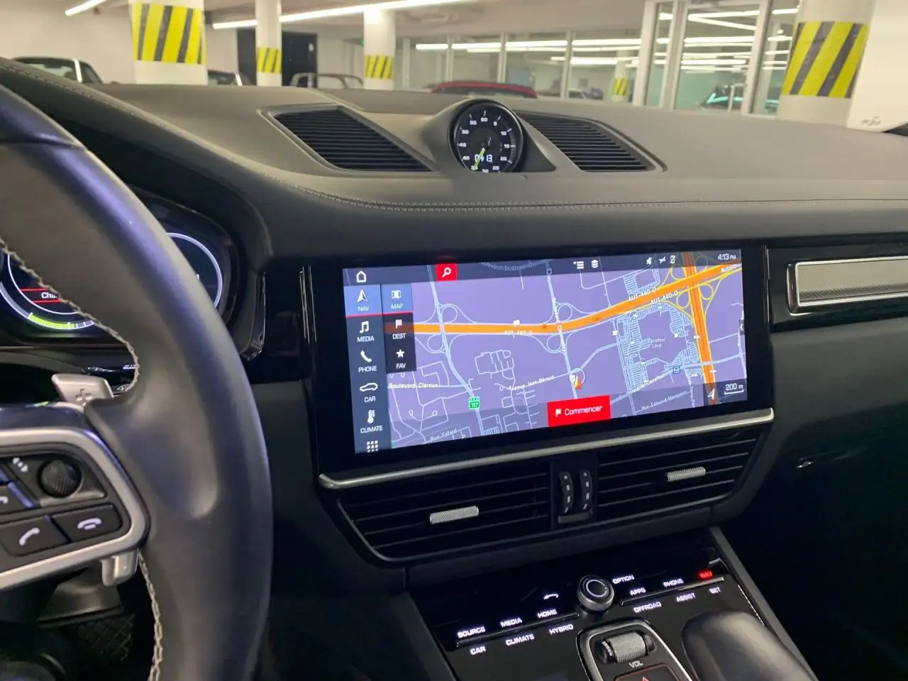 Porsche Cayenne снимка Porsche Cayenne