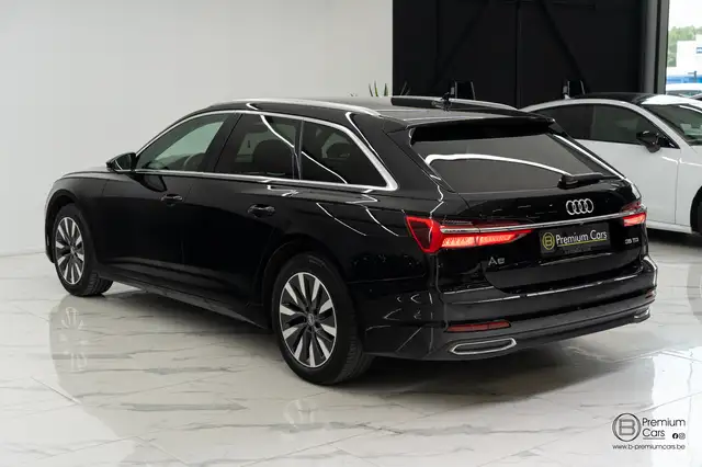 Audi A6 view 14